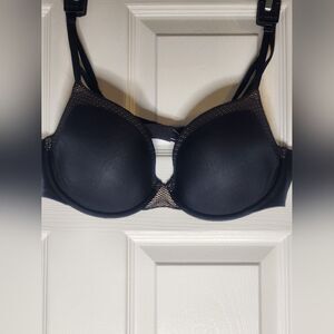 Victoria's Secret 38C  Black Full Covered Padded Underwired Women's Bra